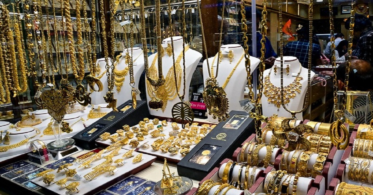 Gold Prices Inch Up Driven by Safe-Haven Demand