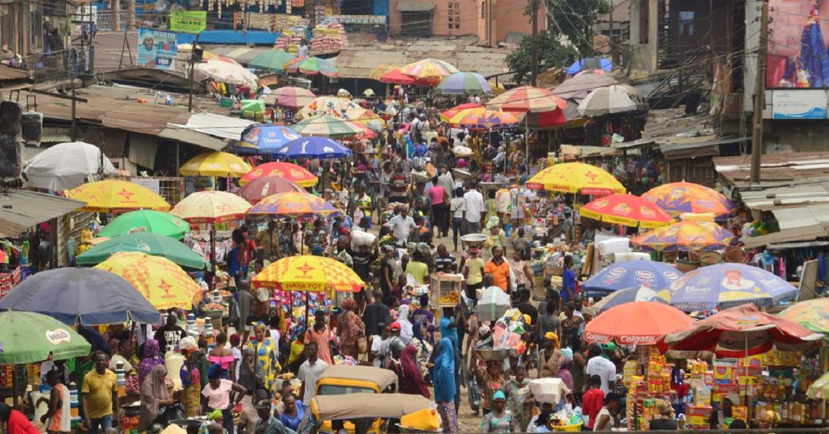 Lagos Seals 13 Markets over Illegal Waste Disposal