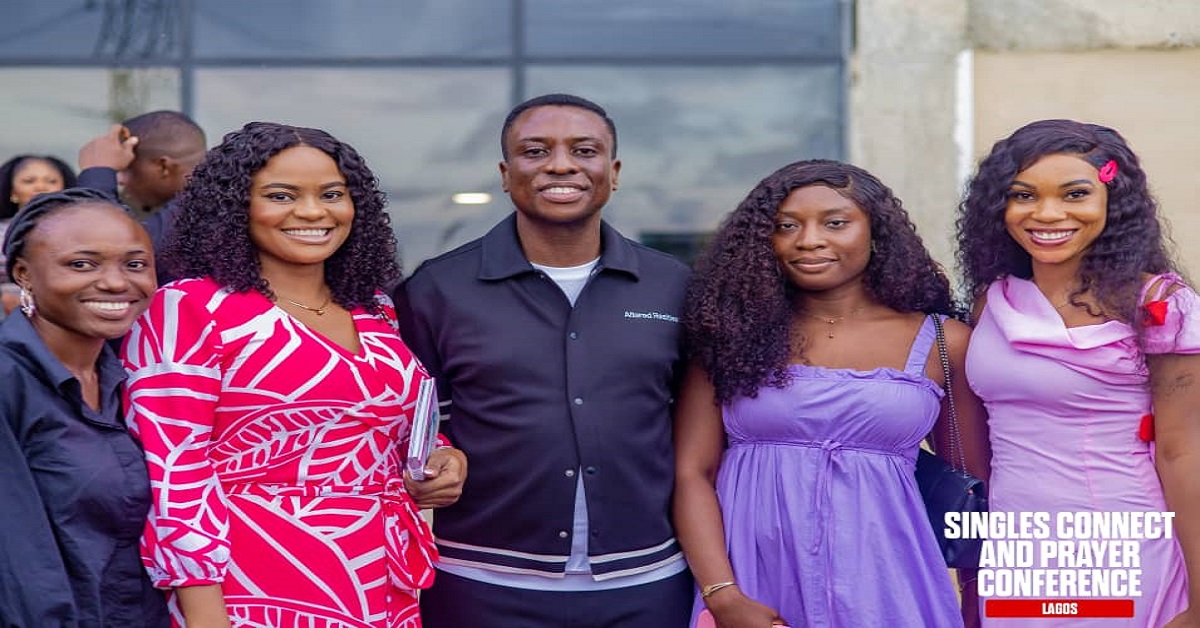 Lagos’ Largest Singles Conference: Pastor Bolaji Idowu Draws 8,000+ for Prayer, Destiny Breakthroughs